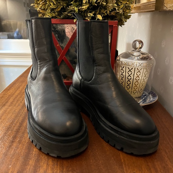 & Other Stories Lug Sole Chelsea Boots 37 black - Picture 3 of 10
